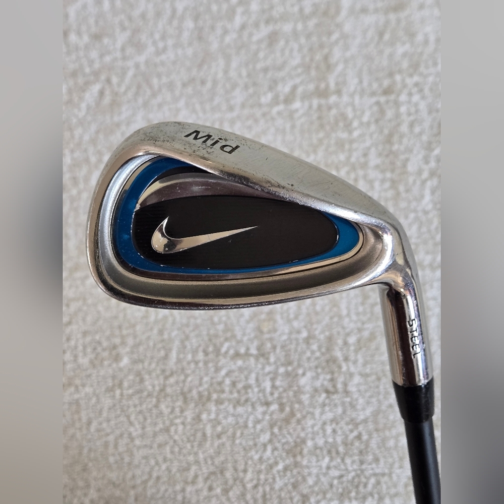 Nike Golf Mid Iron Junior Flex Graphite Shaft Juniors Right-Hand 30”